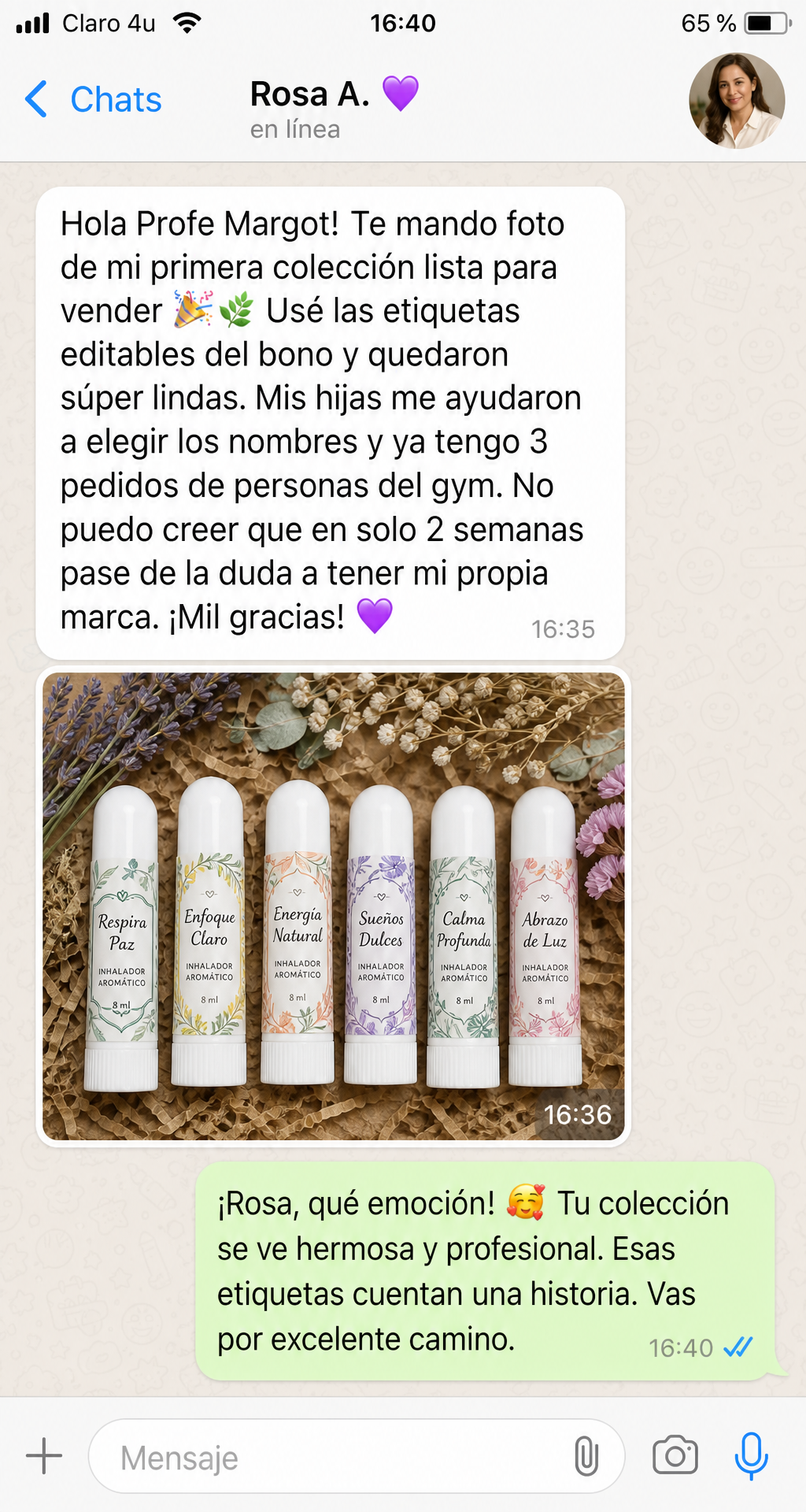Mensaje de WhatsApp de Rosa A. sobre su primera colección con etiquetas editables y pedidos confirmados